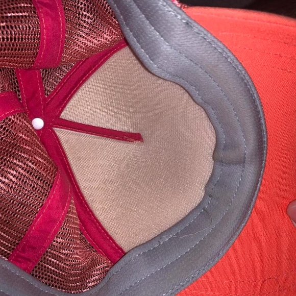 Womens Patagonia trucker hat - Picture 3 of 3